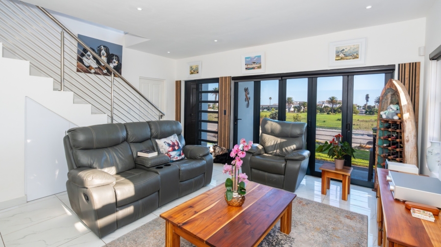 4 Bedroom Property for Sale in Shelley Point Western Cape